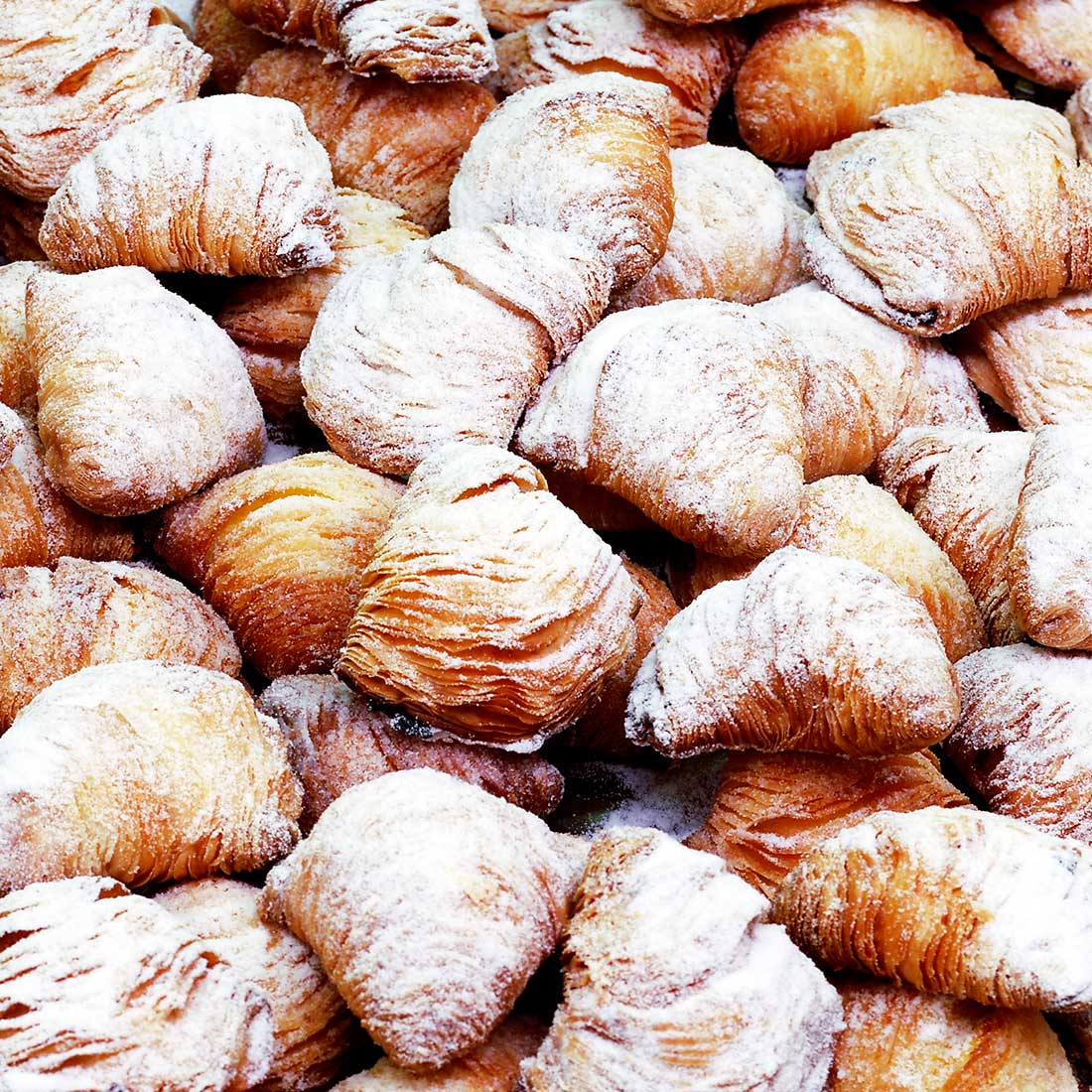 Pasticceria Napoli - La tradizione dolciaria dell'Antica Pasticceria Carraturo a Porta Capuana