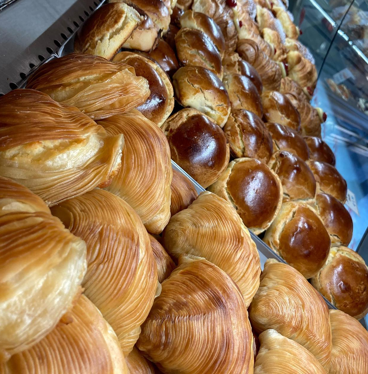 Antica Pasticceria Carraturo: la storia della sfogliatella napoletana a Porta Capuana
